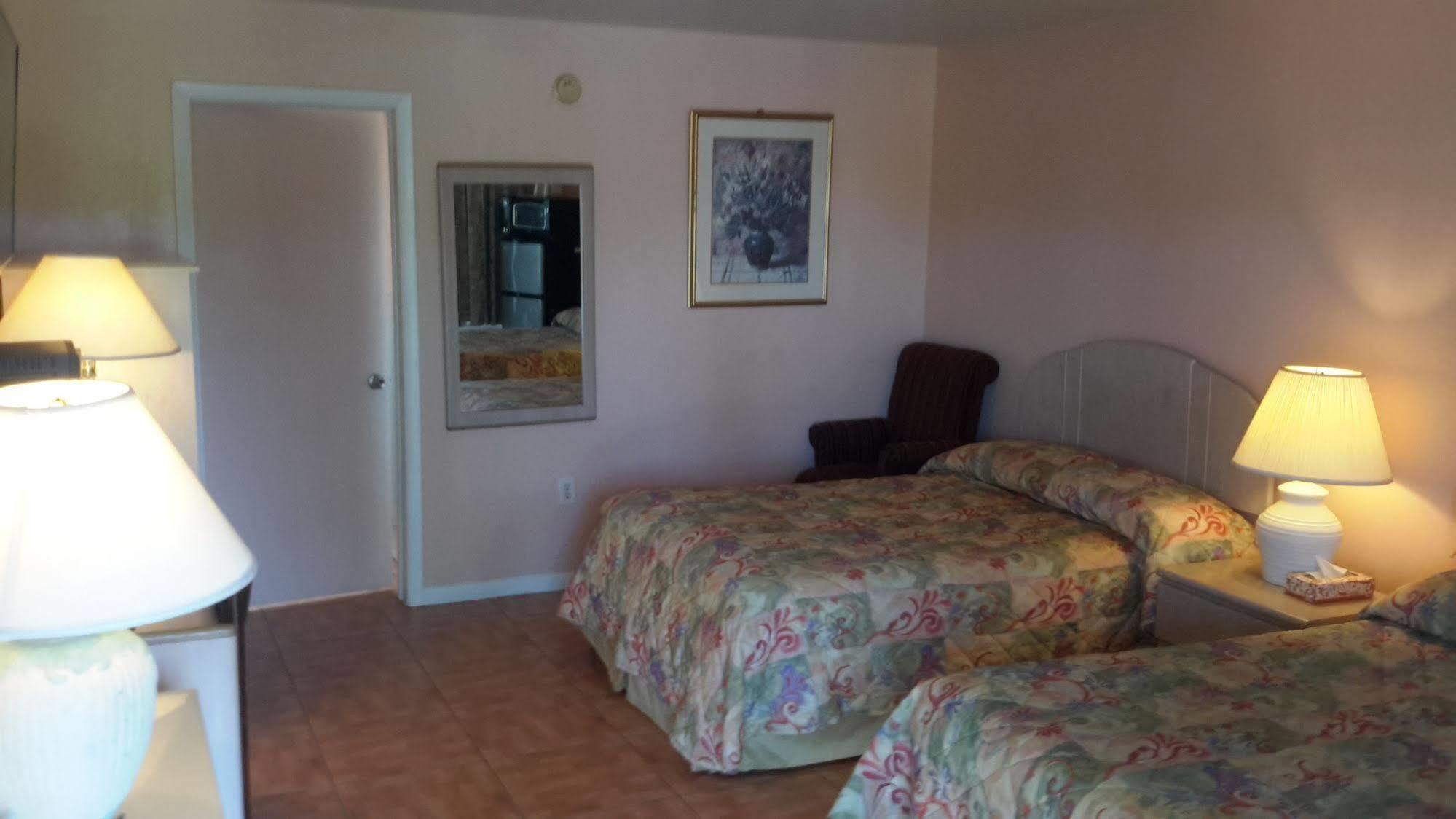 Conty'S Motel Naples Manor Экстерьер фото